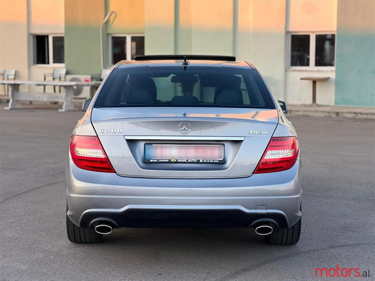 2012' Mercedes-Benz C 300 photo #4