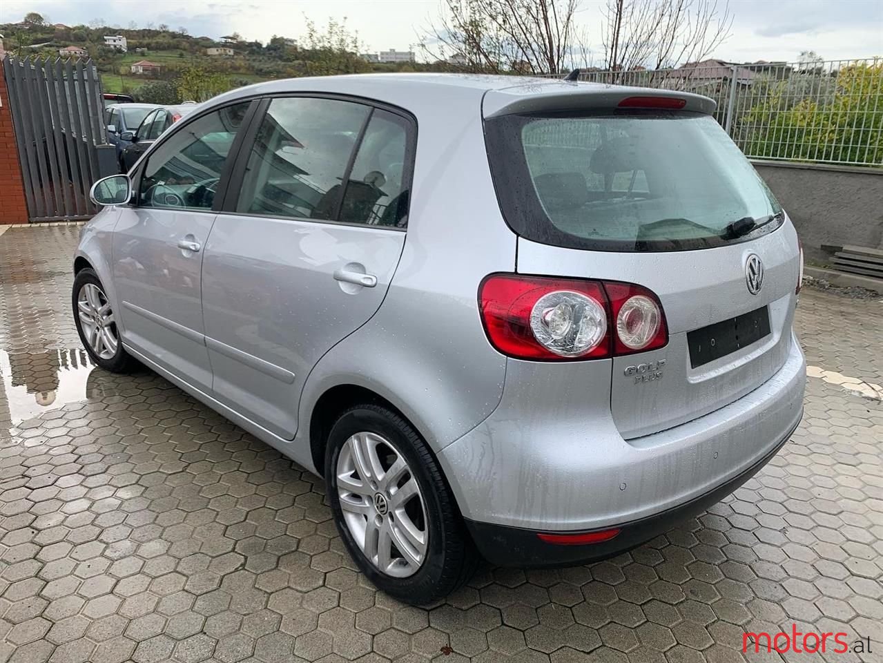 2008' Volkswagen Golf Plus photo #5