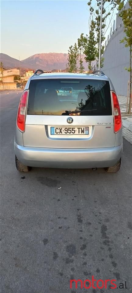 2007' Skoda Roomster photo #1