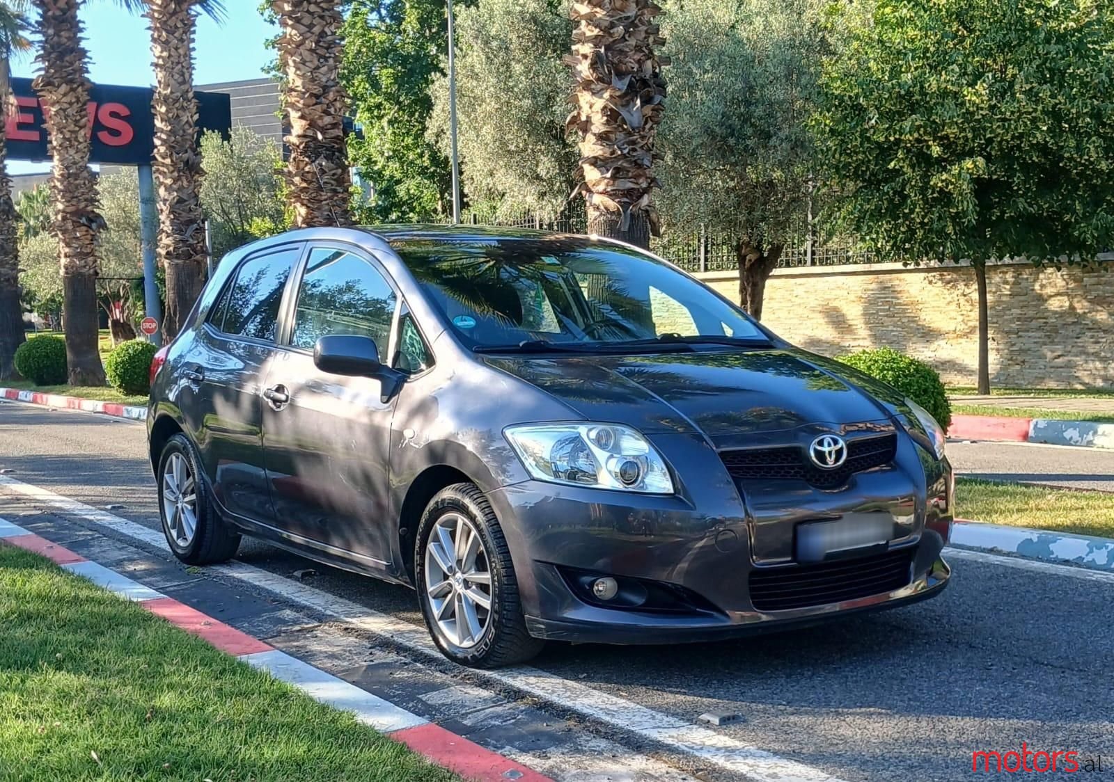 2009' Toyota Auris photo #6