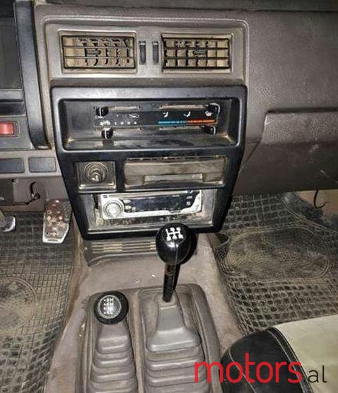 1992' Nissan Model Tjetër photo #1