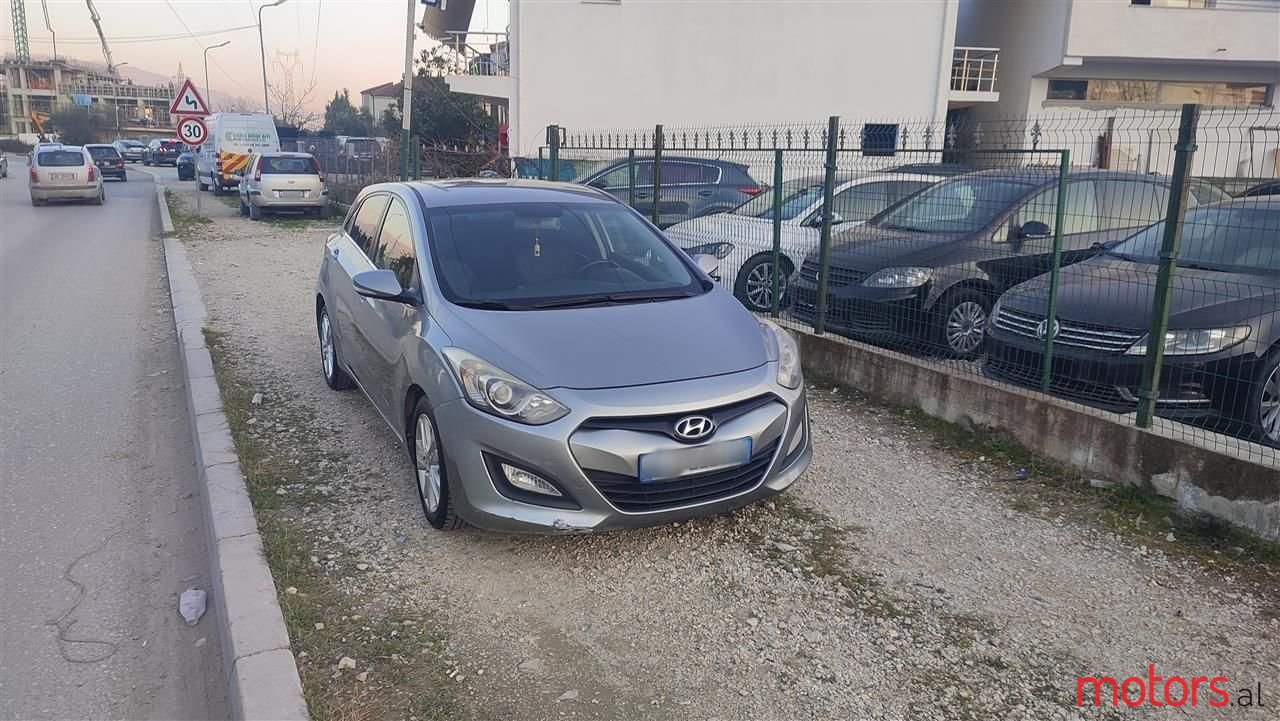 2012' Hyundai i30 photo #3