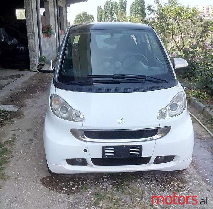2009' Smart Fortwo photo #2