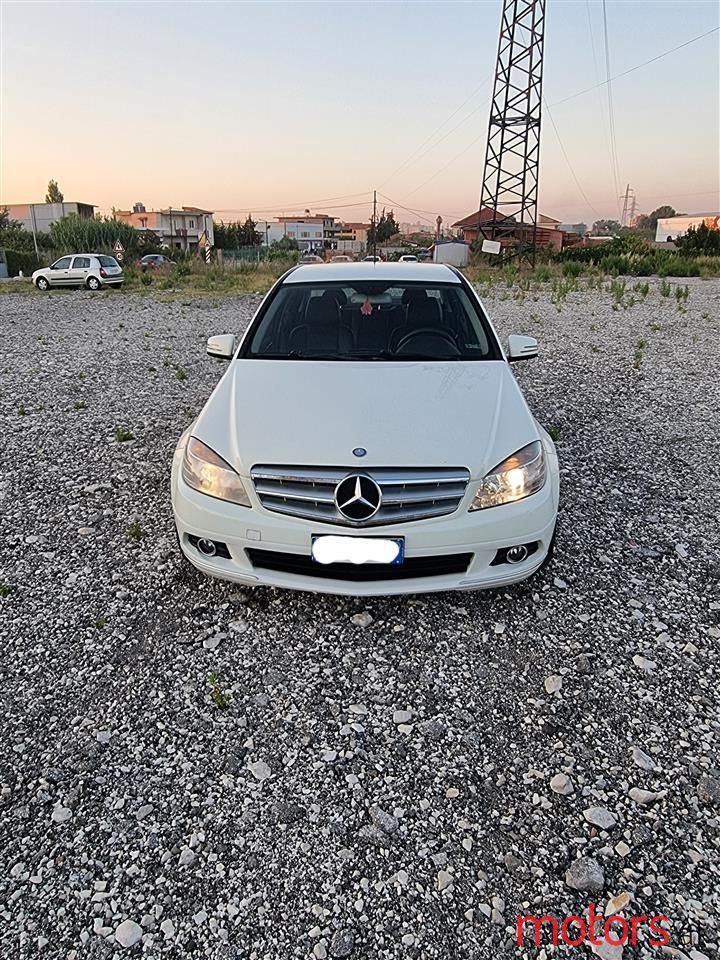 2010' Mercedes-Benz C 220 photo #2