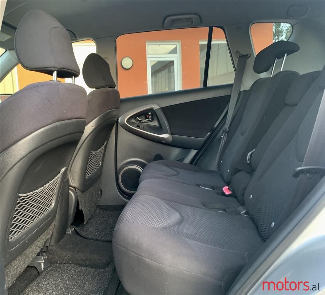 2008' Toyota RAV4 photo #5