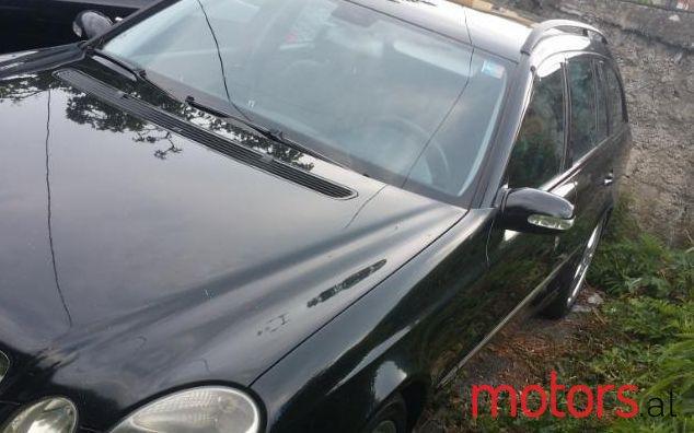 2005' Mercedes-Benz E-Class photo #1