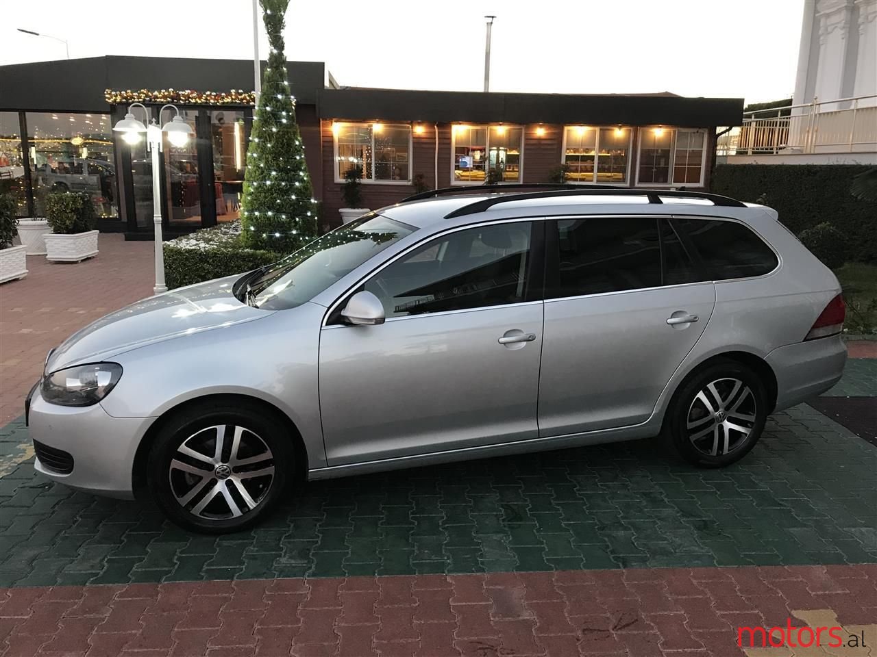 2012' Volkswagen Golf photo #2