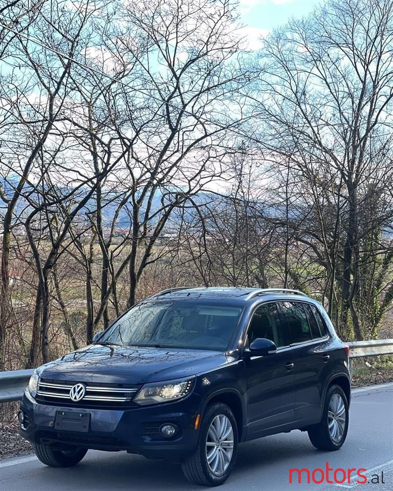 2014' Volkswagen Tiguan photo #2