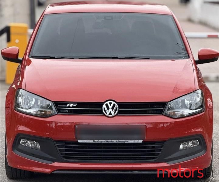 2014' Volkswagen Polo photo #3