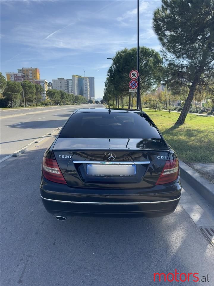 2012' Mercedes-Benz C 220 photo #4