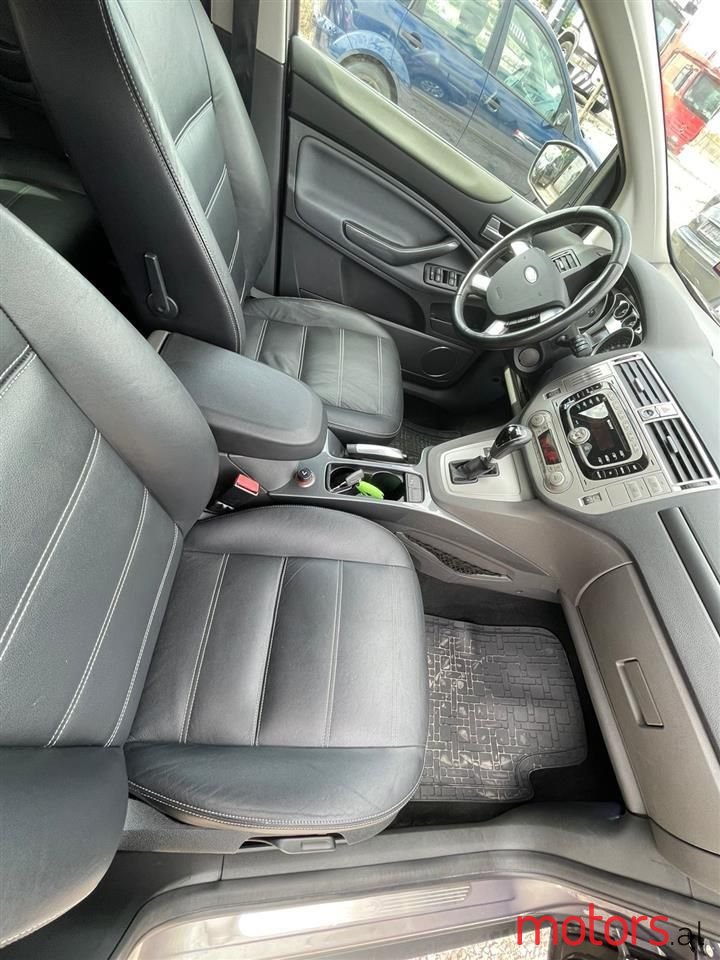 2012' Ford Kuga photo #3