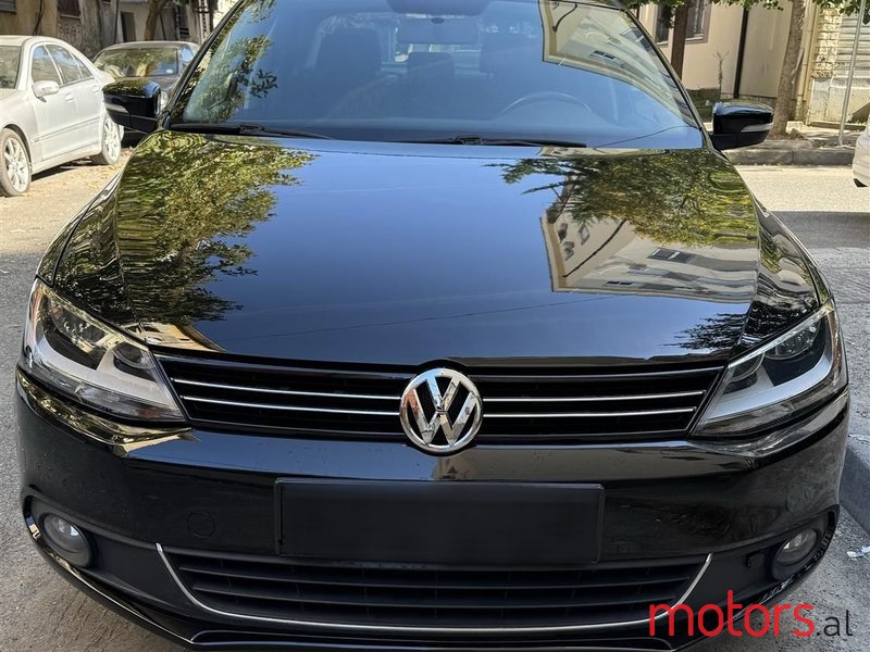 2014' Volkswagen Jetta photo #3