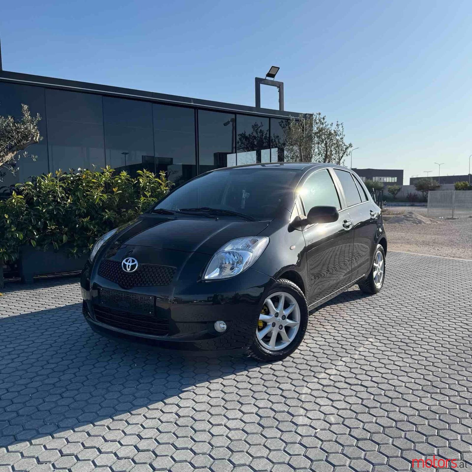 2008' Toyota Yaris photo #3