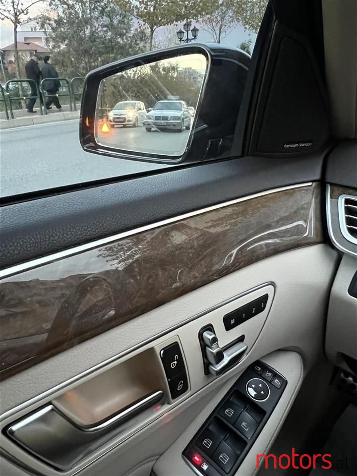 2015' Mercedes-Benz E 250 photo #5