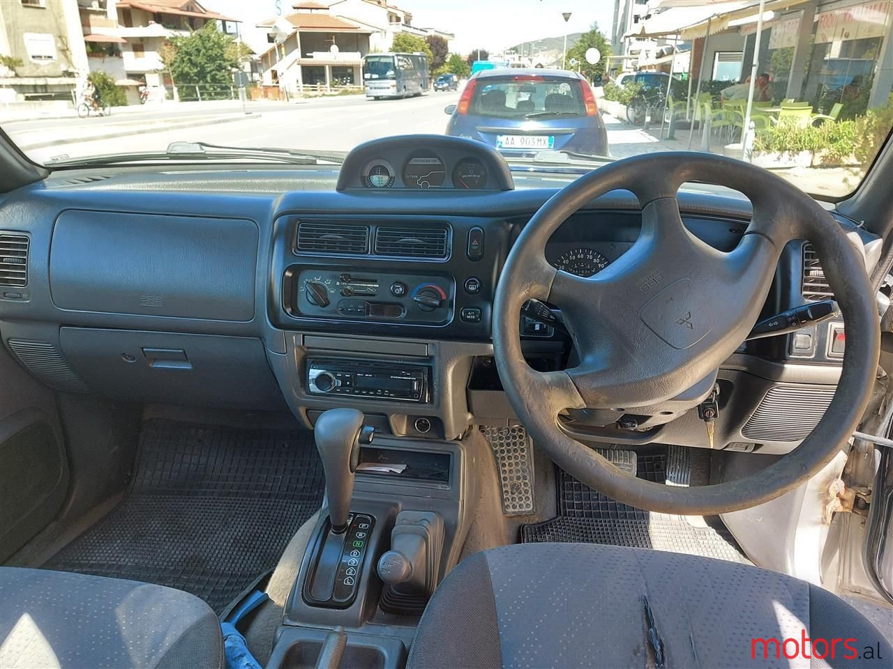 2002' Mitsubishi L200 photo #6