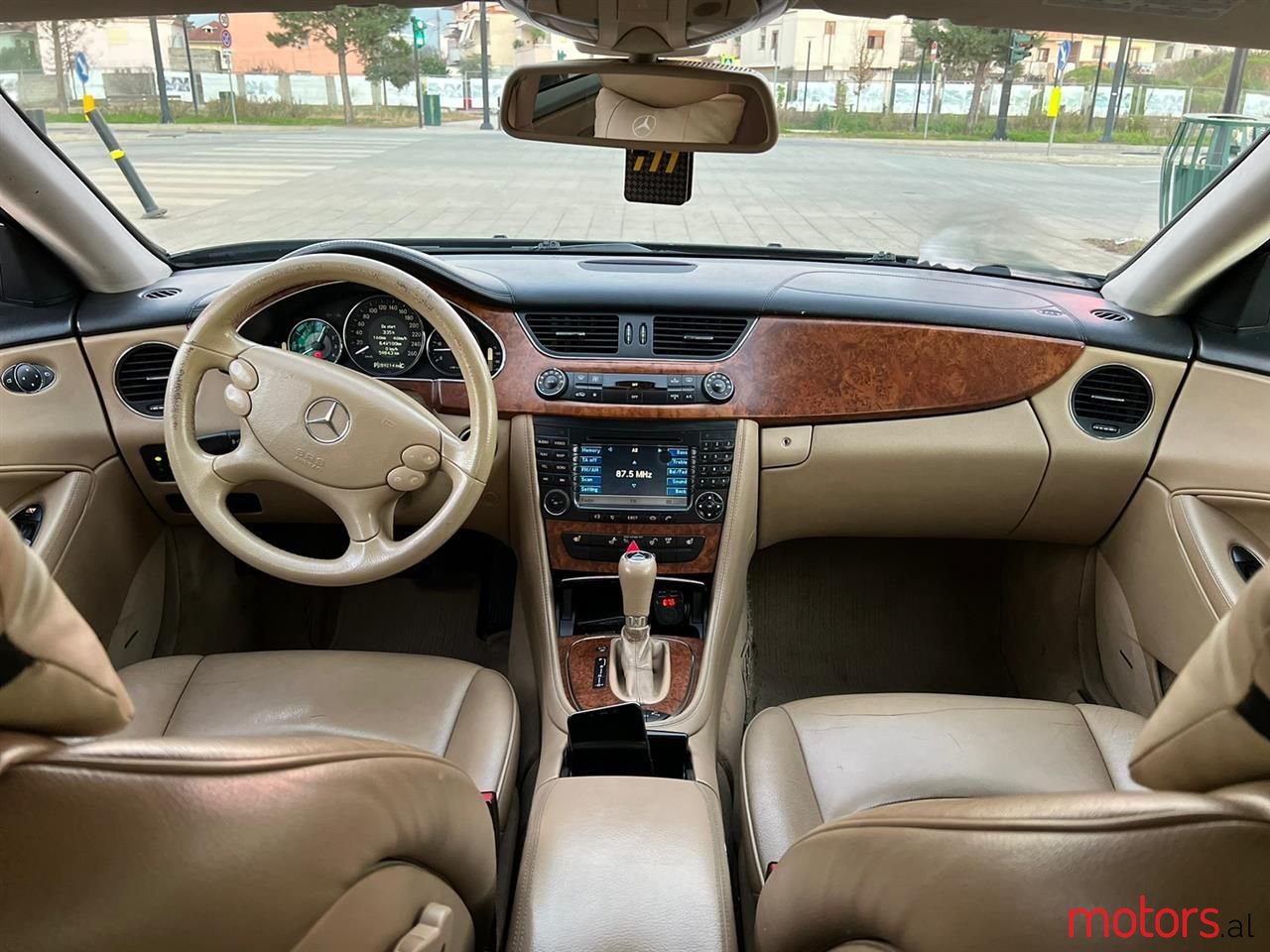 2007' Mercedes-Benz CLS 320 photo #4