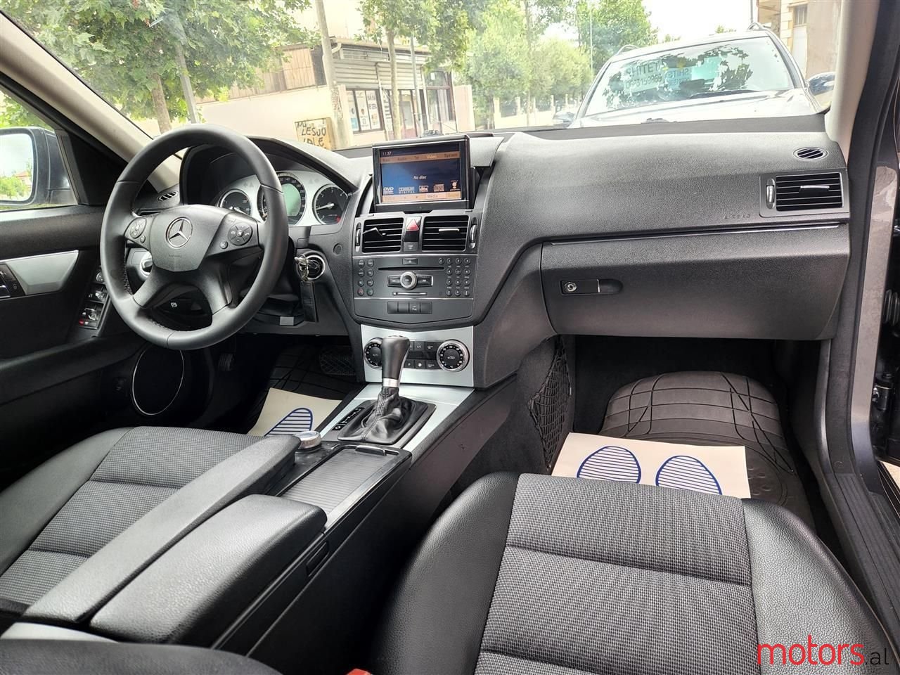 2008' Mercedes-Benz 220 photo #6