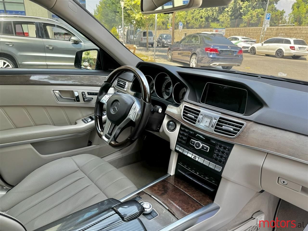 2014' Mercedes-Benz E 55 AMG photo #4