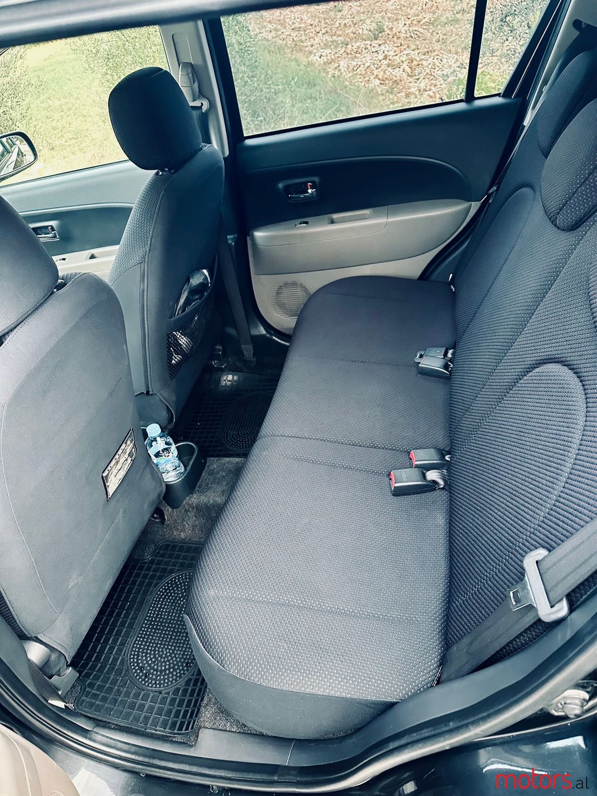 2006' Daihatsu Sirion photo #3