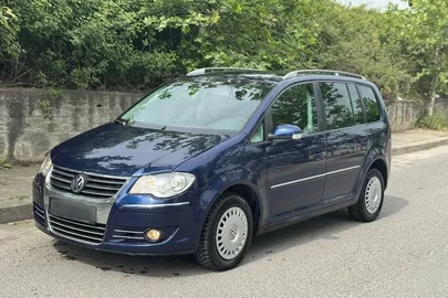 2006' Volkswagen Touran