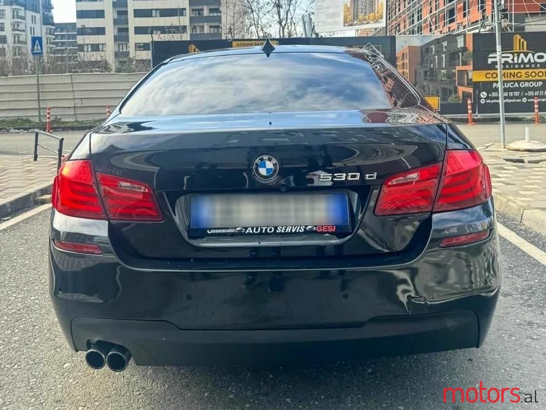 2012' BMW 535 photo #2