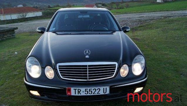 2005' Mercedes-Benz E-Class photo #4