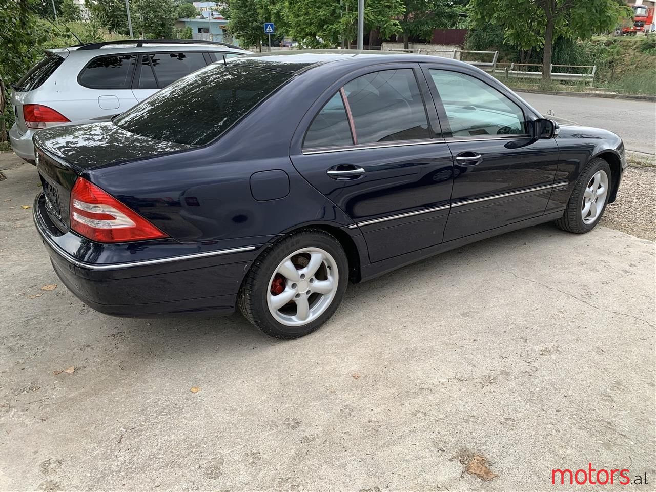 2007' Mercedes-Benz C 220 photo #2