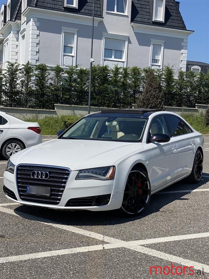 2011' Audi A8 photo #6