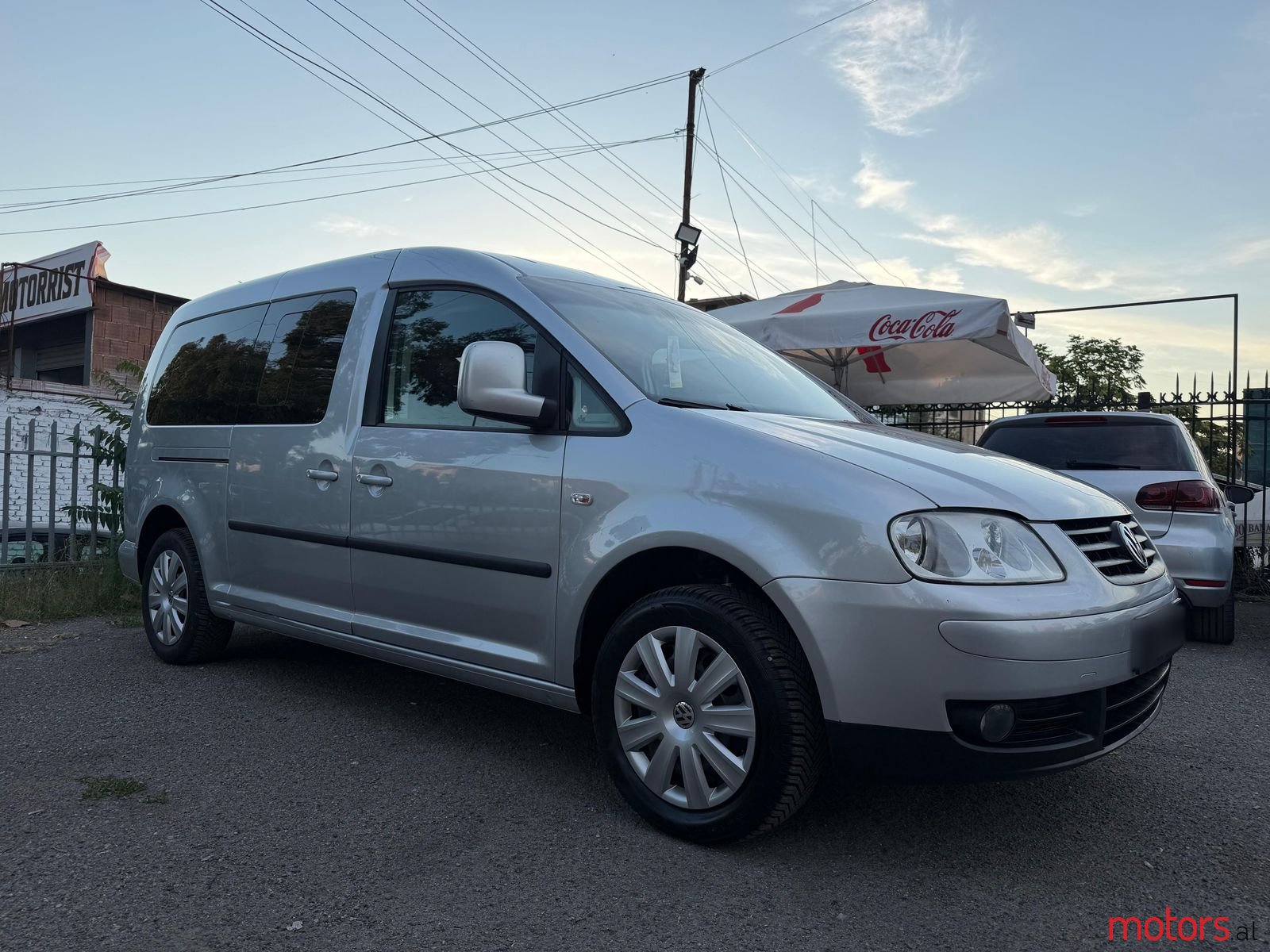 2009' Volkswagen Caddy photo #5
