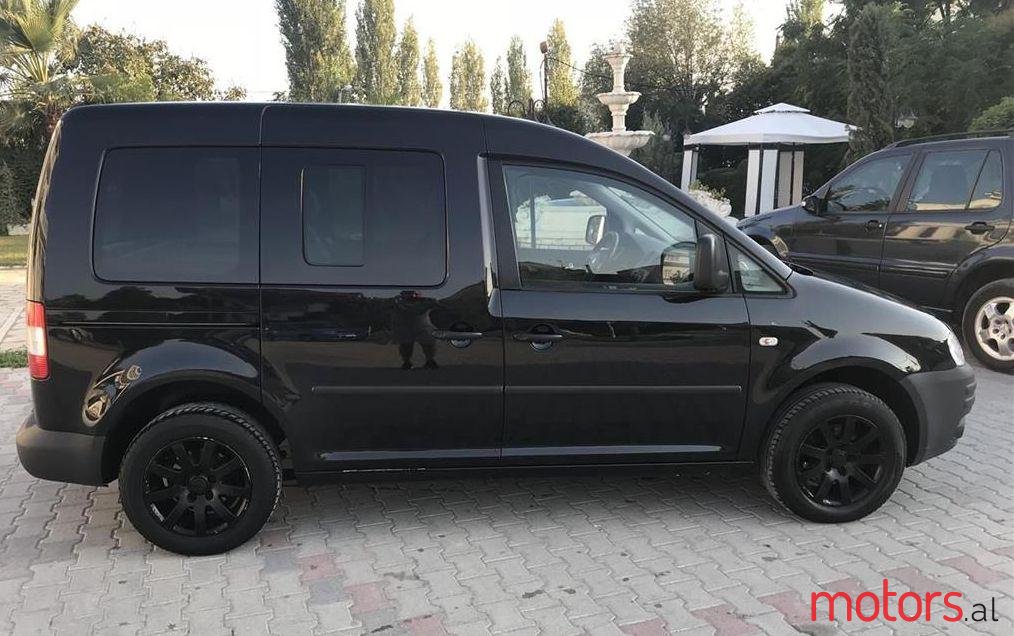2005' Volkswagen Caddy photo #2