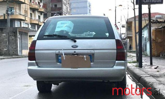 1997' Ford Escort photo #2