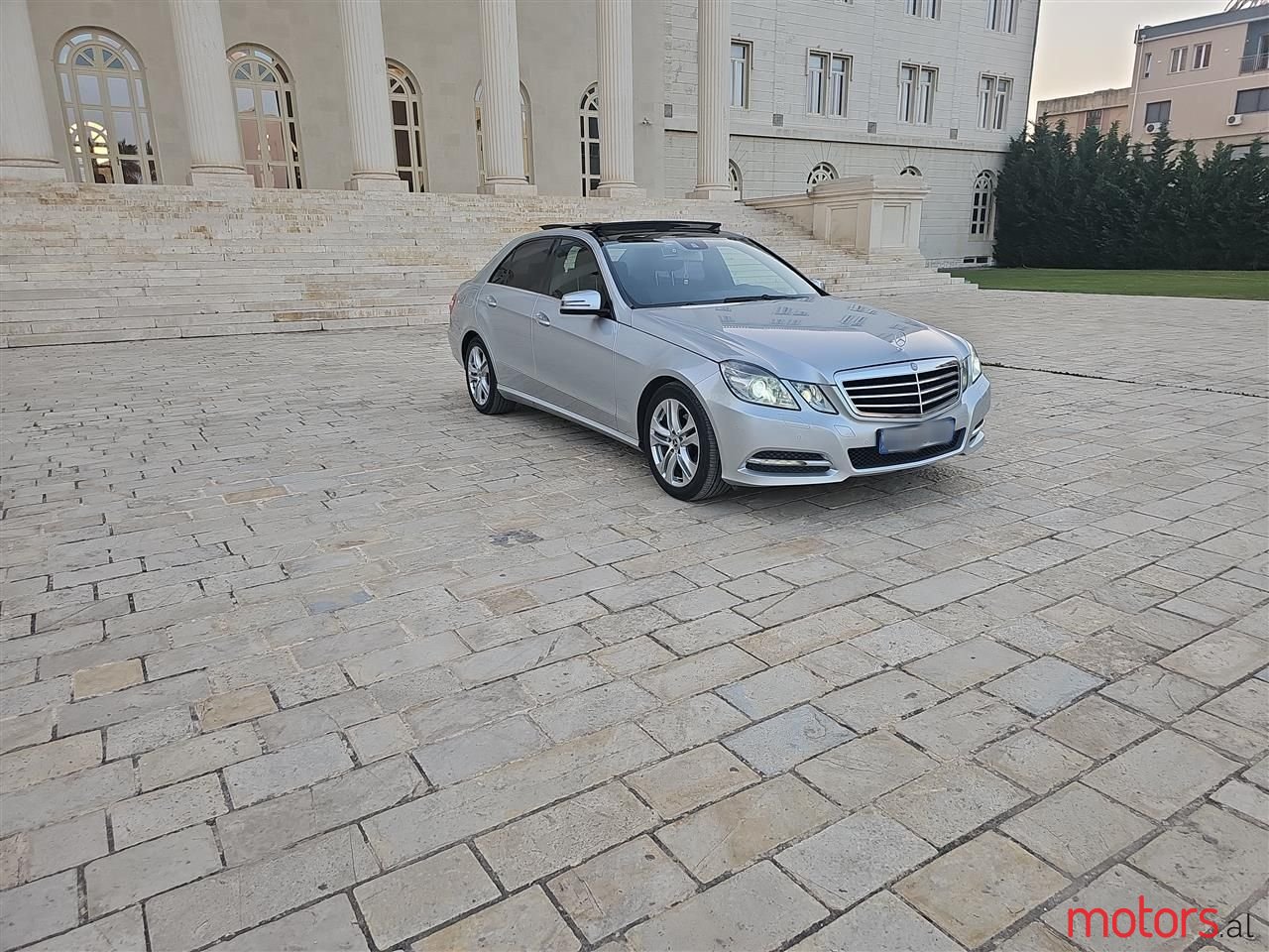 2013' Mercedes-Benz 220 photo #1