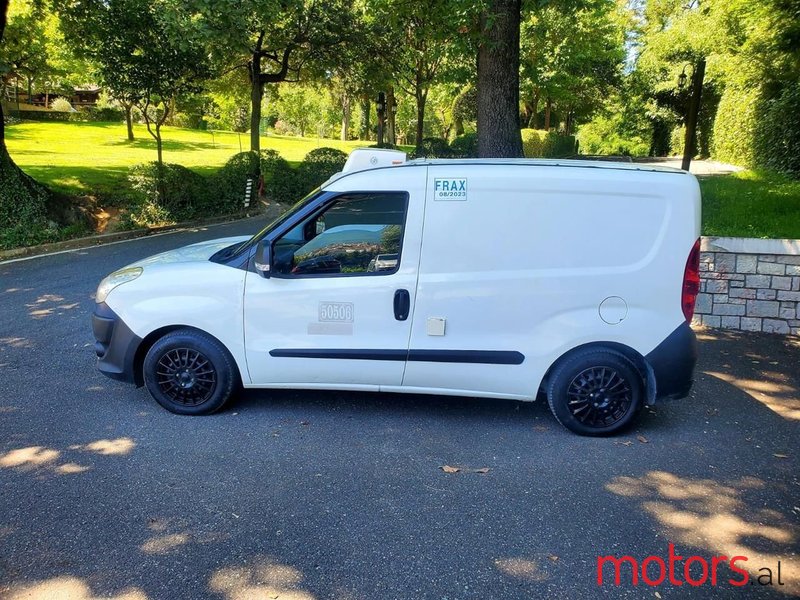 2012' Fiat Doblo photo #5