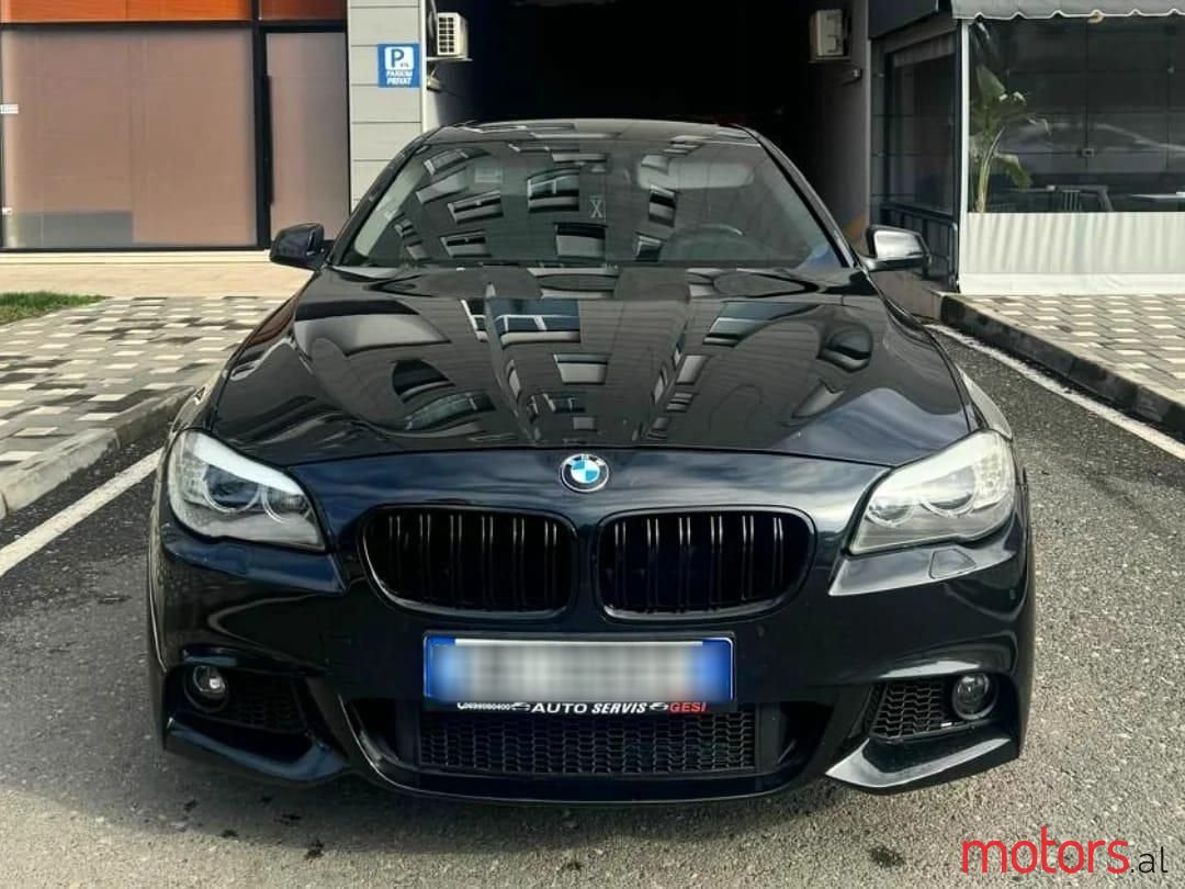 2012' BMW 535 photo #5