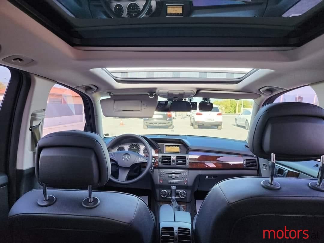 2010' Mercedes-Benz GLK 220 photo #2