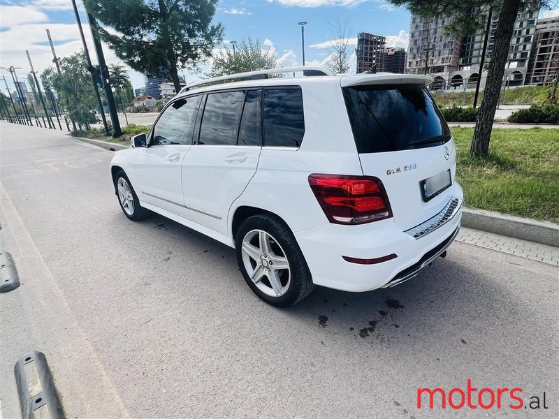 2013' Mercedes-Benz GLK 250 photo #3