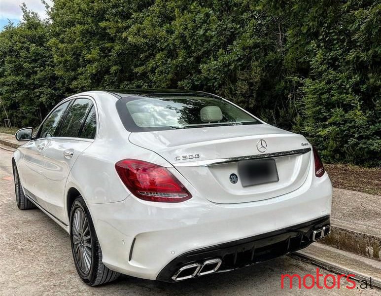 2016' Mercedes-Benz C 300 photo #4