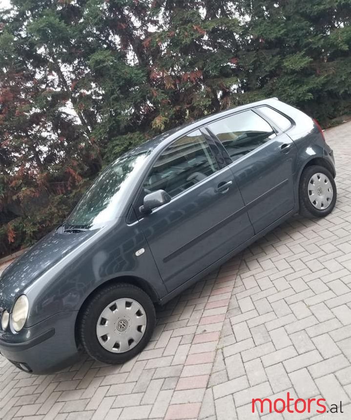 2002' Volkswagen Polo photo #1