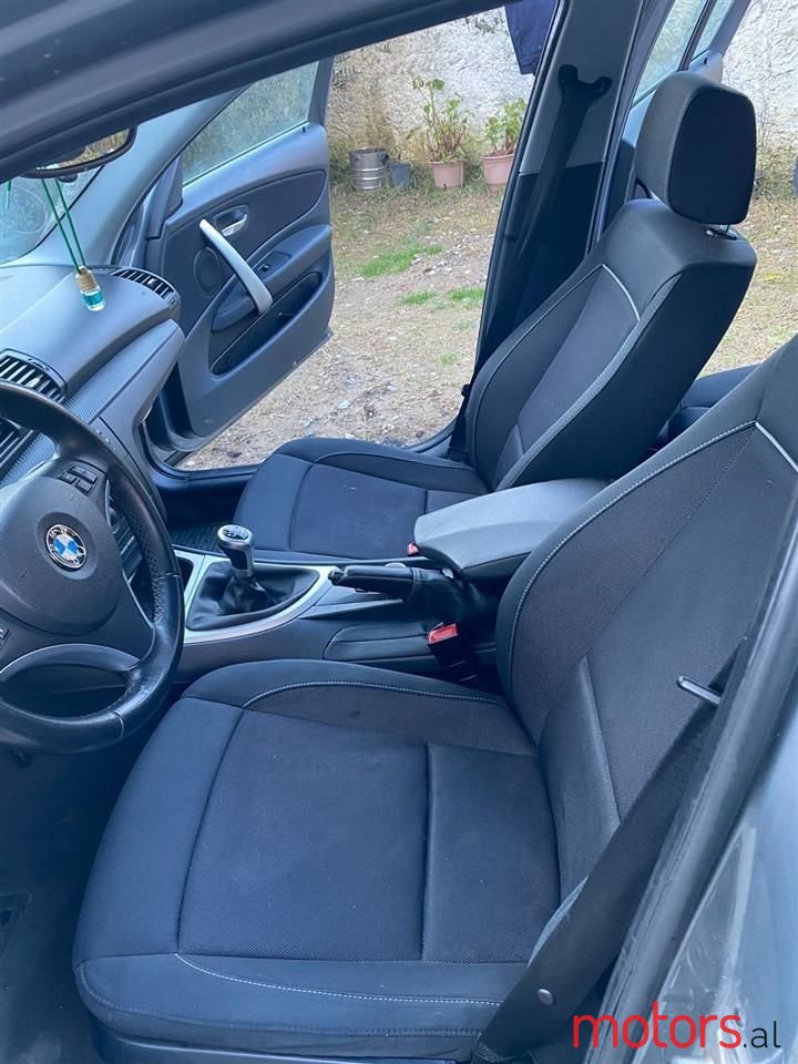 2011' BMW 116 photo #6