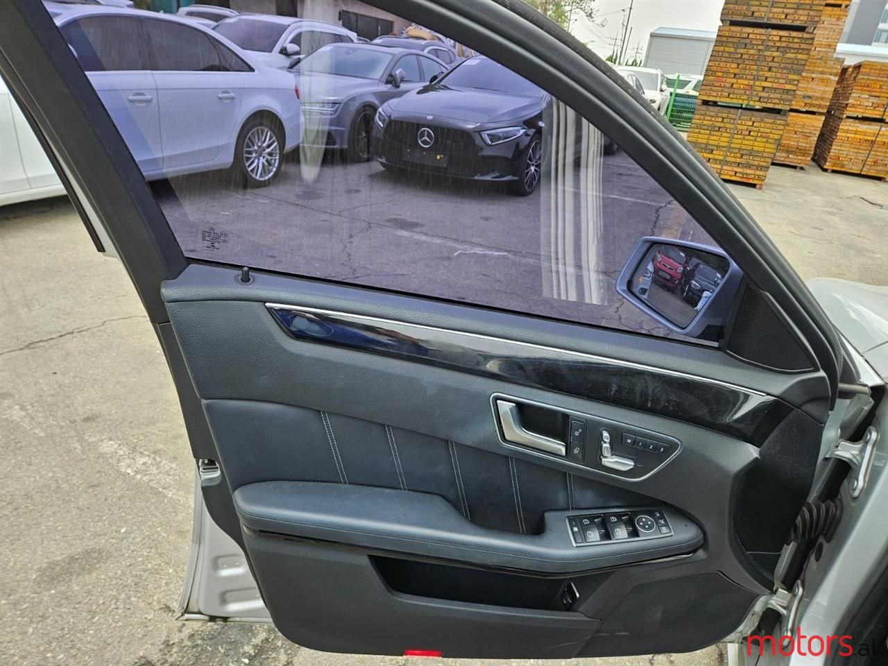 2016' Mercedes-Benz E 220 photo #3