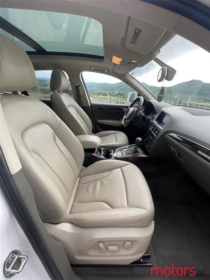 2012' Audi Q5 photo #6