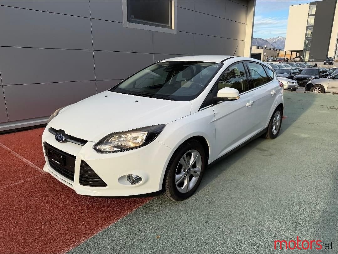 2014' Ford Focus photo #3
