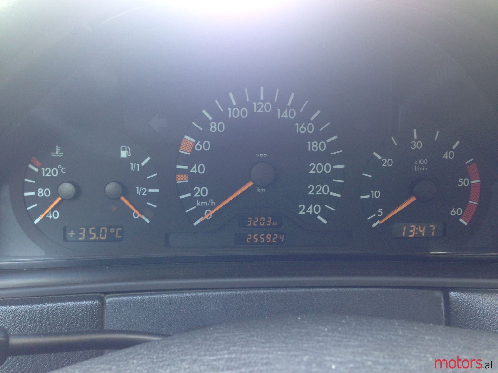 1999' Mercedes-Benz E-Class photo #1