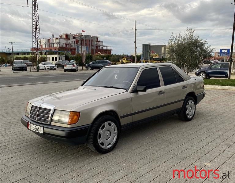 1988' Mercedes-Benz 200 photo #1