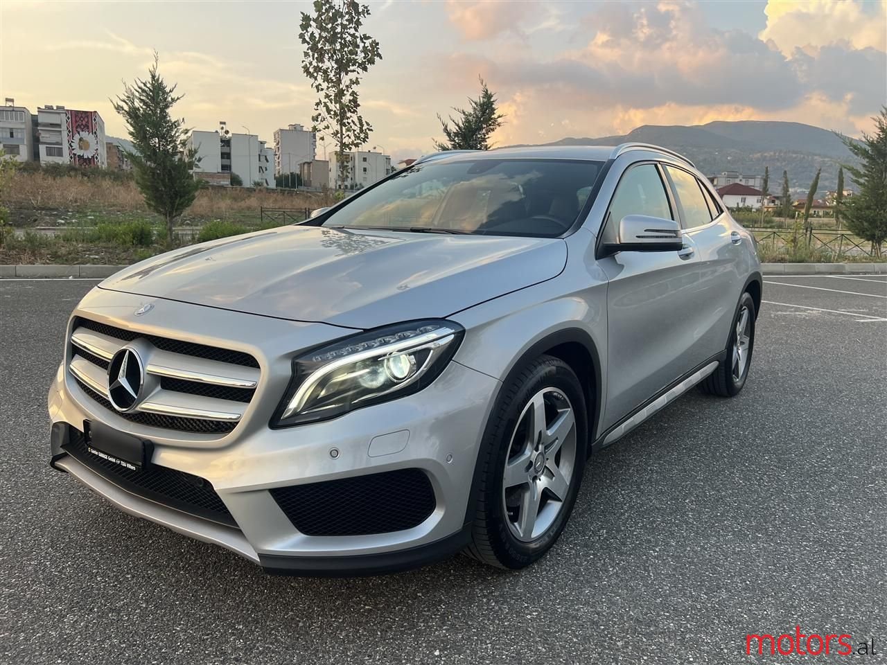 2015' Mercedes-Benz GLA 220 photo #2