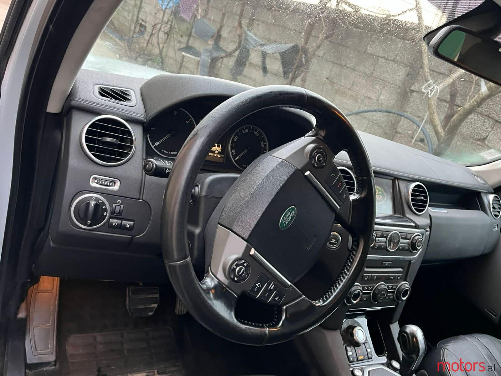 2011' Land Rover Discovery photo #1