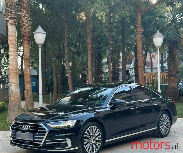 2019' Audi A8 photo #3