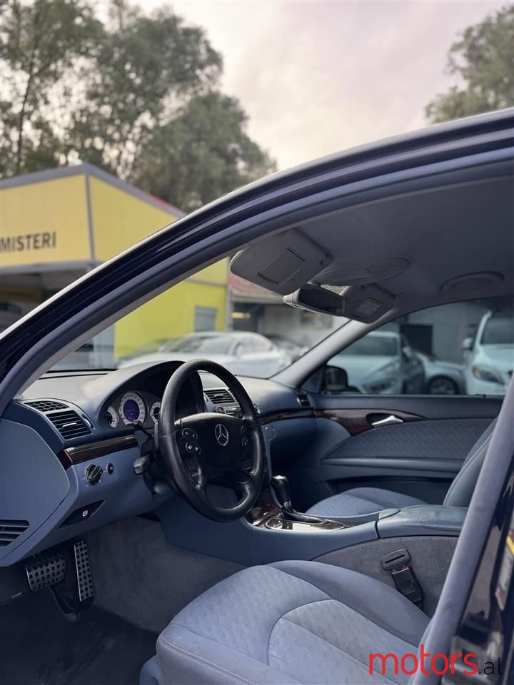 2007' Mercedes-Benz E 300 photo #6