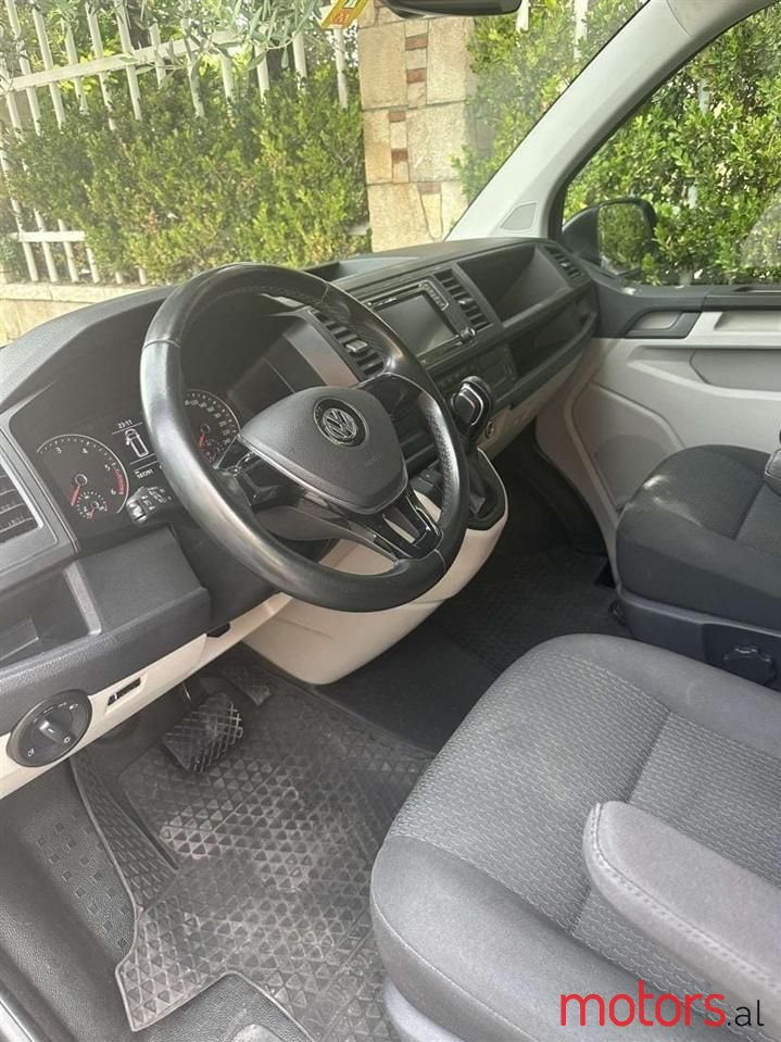 2017' Volkswagen T6 Transporter photo #4