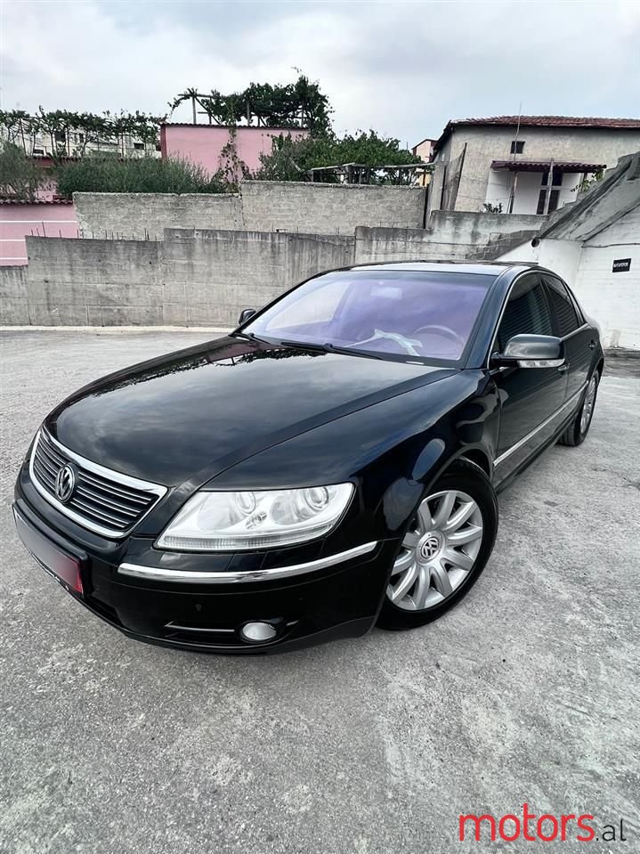 2013' Volkswagen Phaeton photo #6